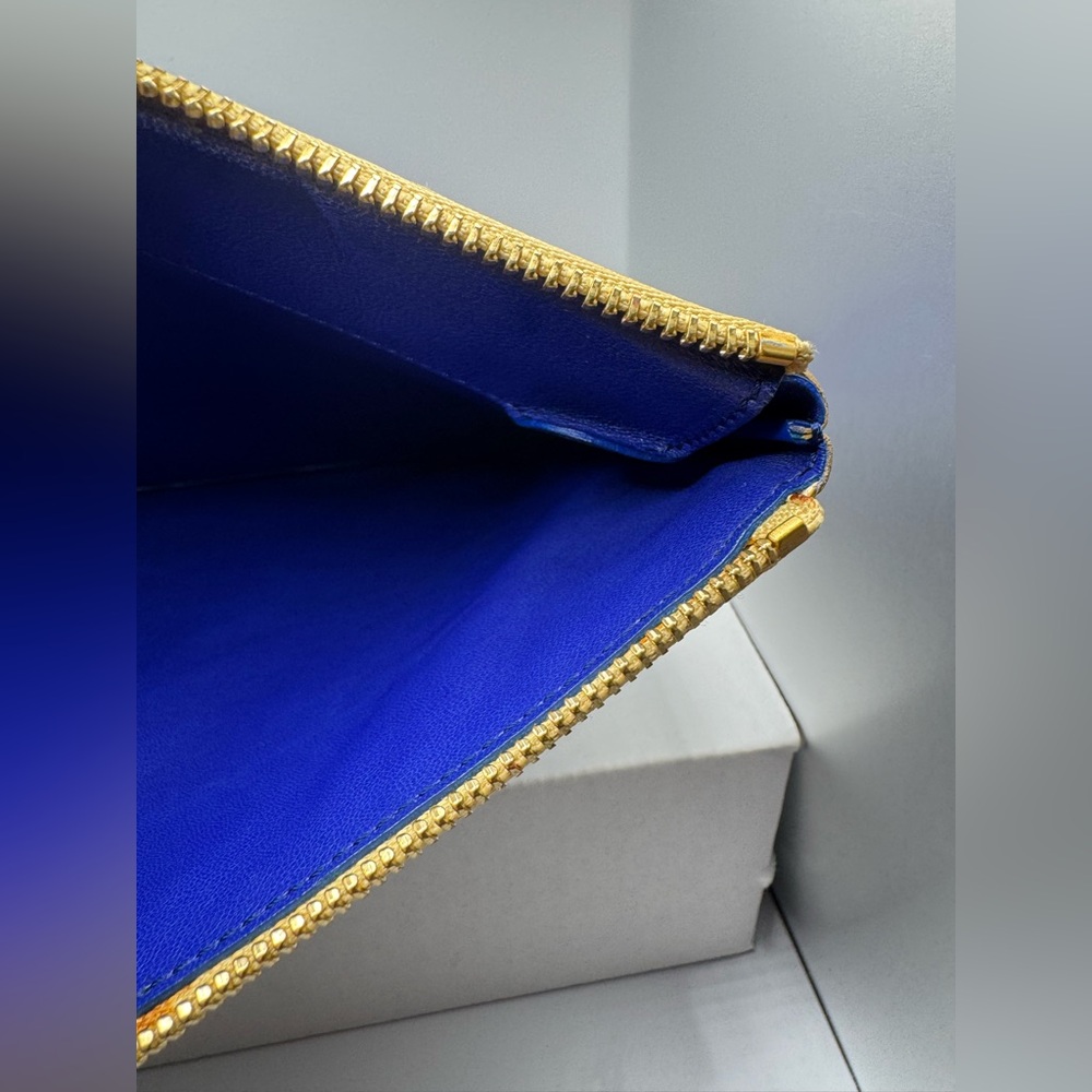 Gorgeous Celine Bi-color Pouch in Royal Blue and Cream Preloved - Picture 9 of 13